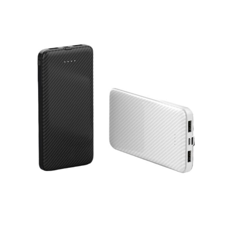 Schwarz- und weiß-Carbonfaser-Powerbanks für unterwegs mit zwei USB-Anschlüssen für ein effizientes Laden.