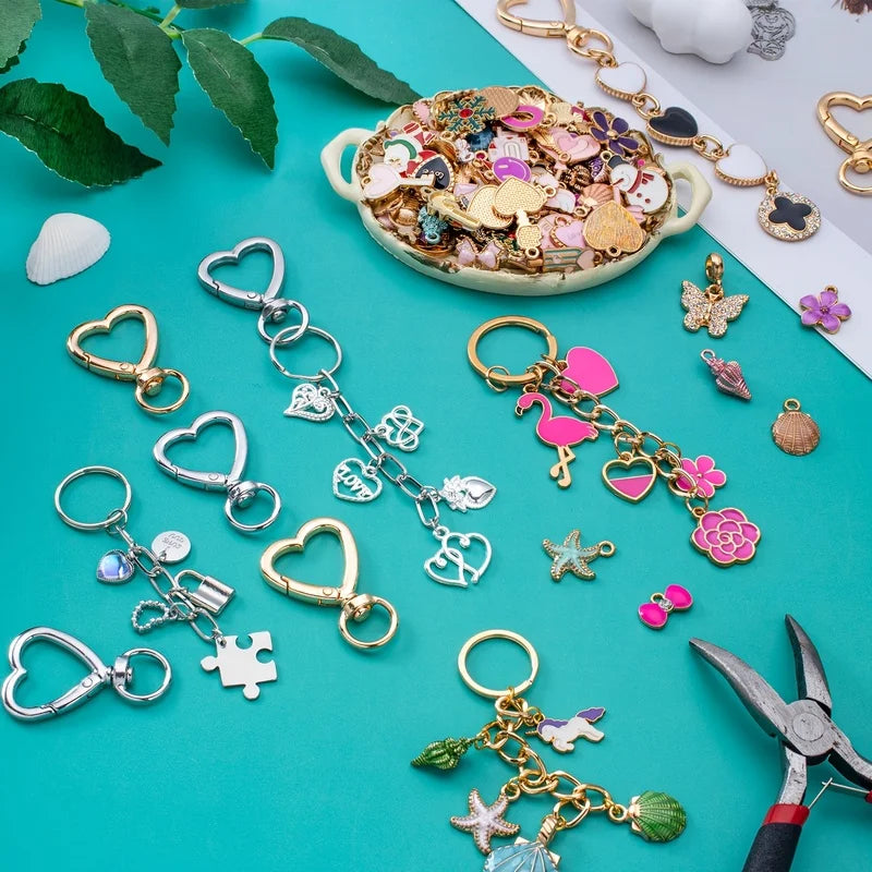 3Pack of heart-shaped keychains with clips，Rotating spring hook metal keyring accessory，Suitable for keys andDIYHandicrafts