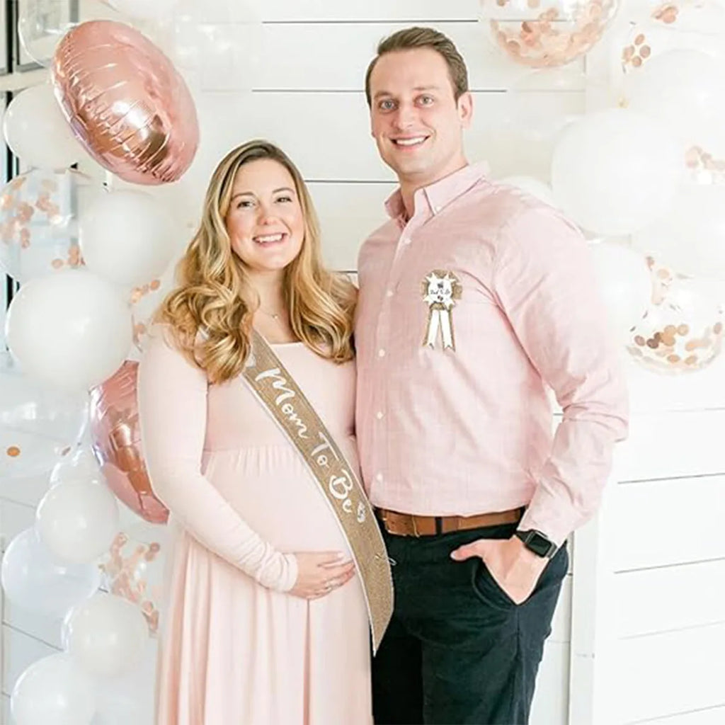 Baby shower series burlap material sash and badge set: 'Mom to Be' sash and 'Dad to Be' badge