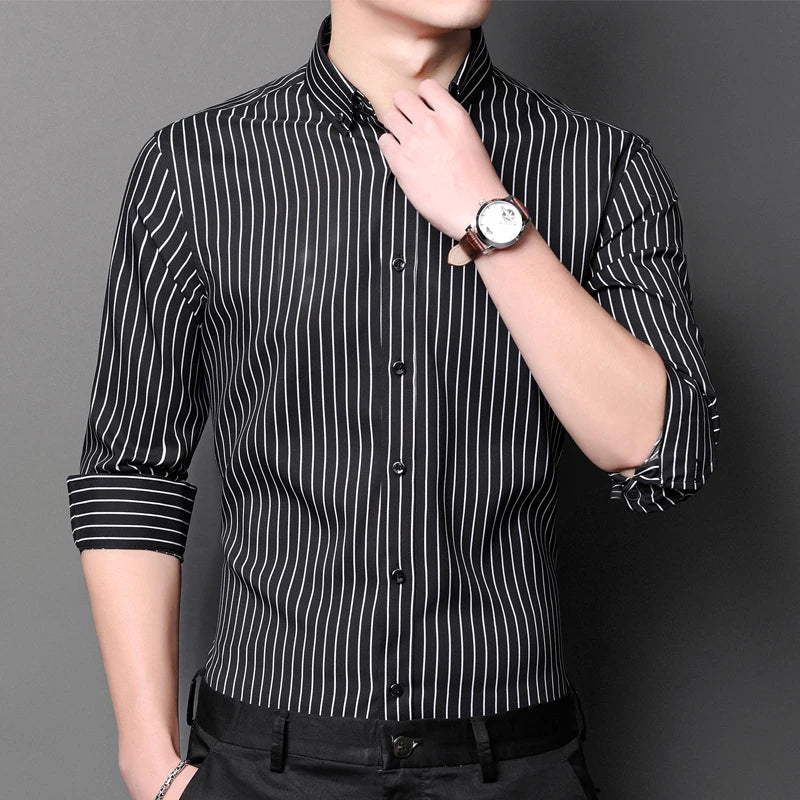 Men's Elegant  Striped Iron-Free Long Sleeve Dress Shirts - Breathable, Stretchy Casual Button Up Shirt For Formal Occasions
