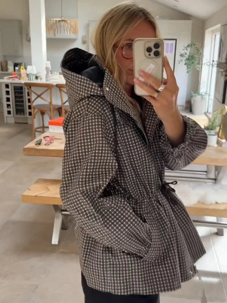 Casual Plaid Hooded Trench Jacket Women Classic Stand Collar Adjustable Drawstring Waist Loose Coats Lady Fall Fashion Outerwear