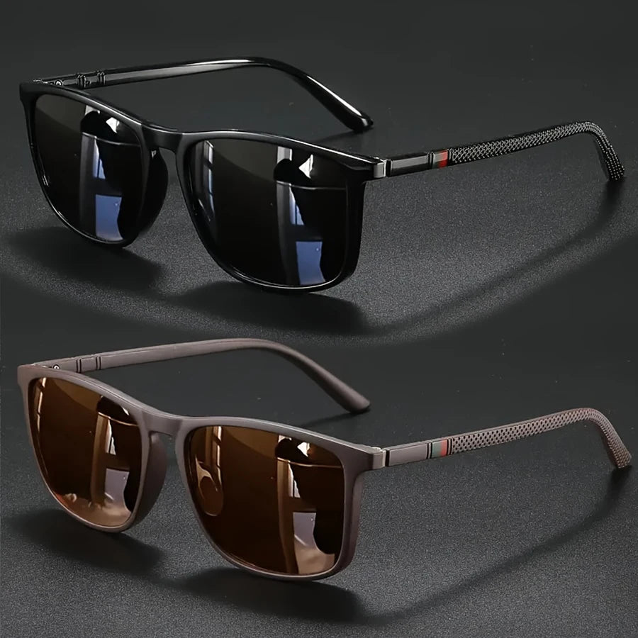 Gafas de sol vintage cuadradas y polarizadas, con marco rectangular en negro y marrón, con protección UV400 y detalles de patillas con textura.