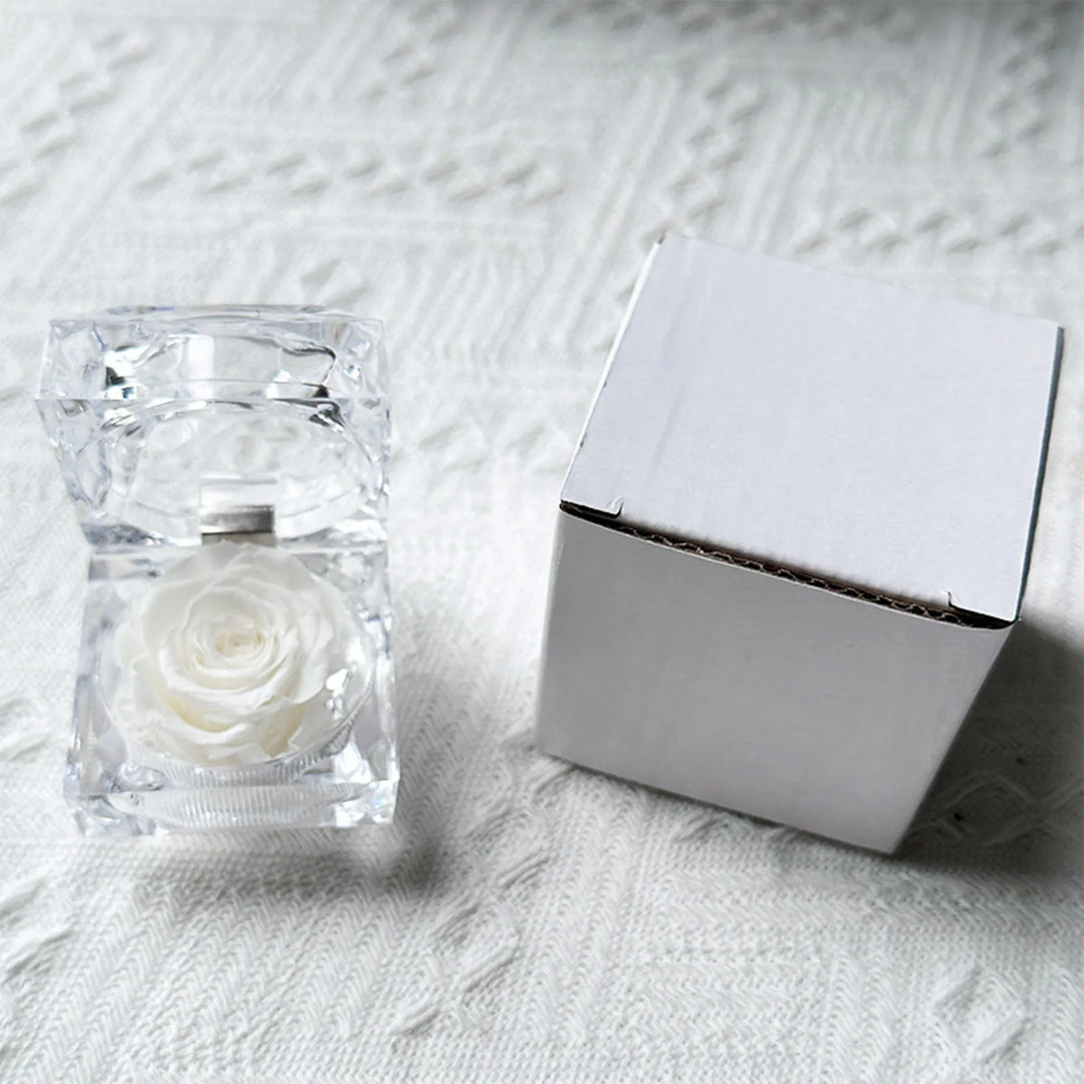 Eternal Preserved Rose Real Flower Valentine'S Birthday Anniversary Mother'S Day Acrylic Gift Box New Artificial Decorations