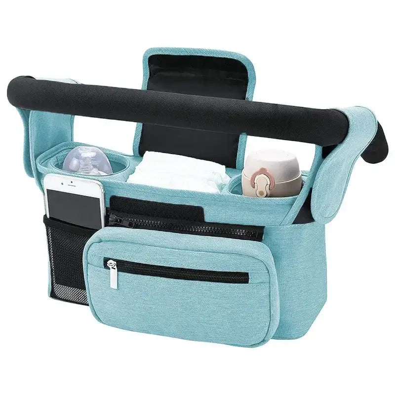 hellblaue Stoff-Babywagen-Organizer-Tasche mit schwarzen Akzenten und mehreren Fächern zur Aufbewahrung in hoher Kapazität.