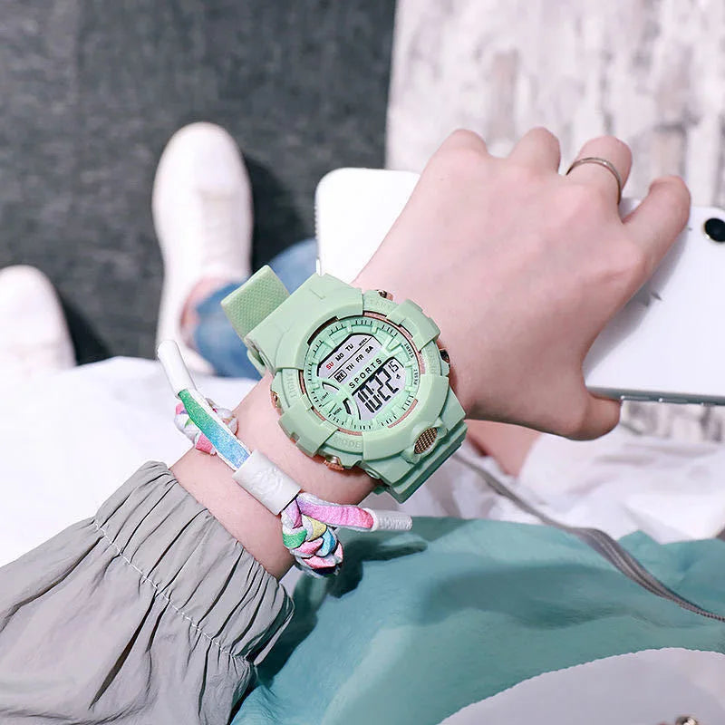 Fashion Electronic Watch for Women and Men, Sports Night Light Couple Watch with Alarm and Timer Functions Boys and Girls Watch