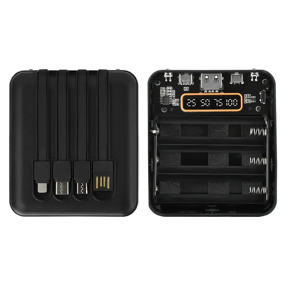 Schwarzes rechteckiges transparentes DIY-Powerbank-Gehäuse für 3 flache 18650-Akkus mit integrierten Mehrport-Ladekabeln, einer sichtbaren Leiterplatte und einem digitalen Display, das den Akkuprozentsatz für das Laden von Mobiltelefonen anzeigt.