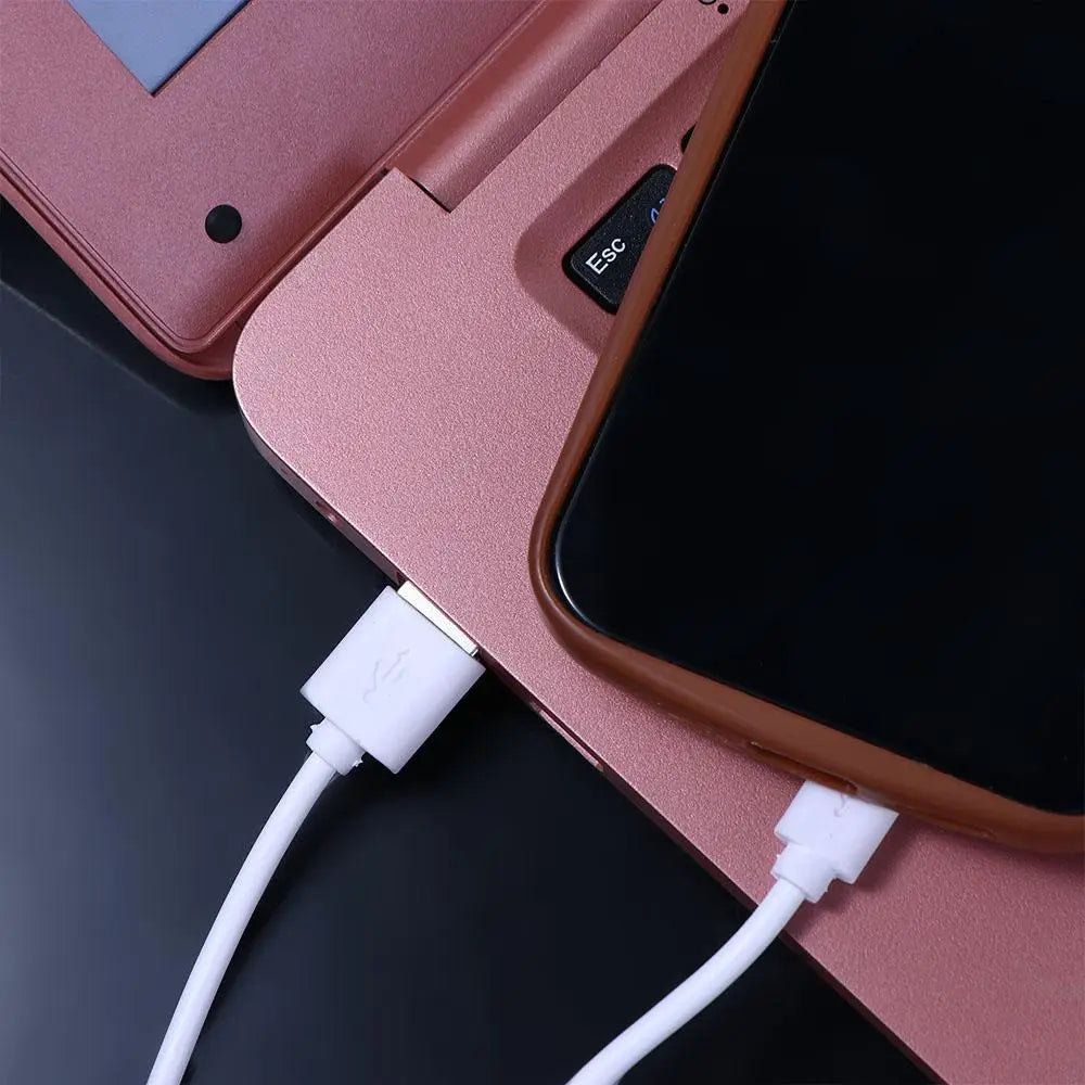 Cable blanco micro USB de carga rápida con acabado mate y diseño duradero para una carga eficiente