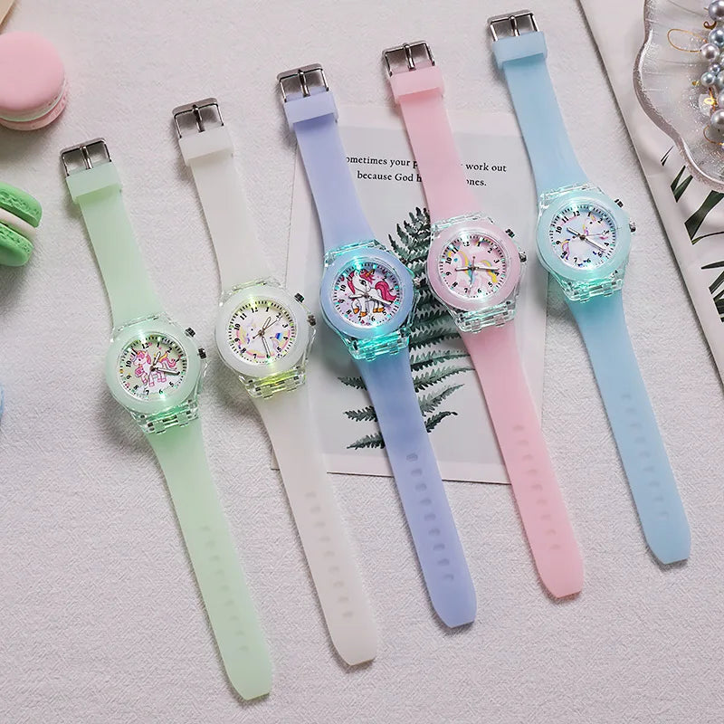UTHAI C22 Kids's Watch Watches Glow at Night Quartz DIGITAL CLOCK Silicone Band Cute Girls Primary School