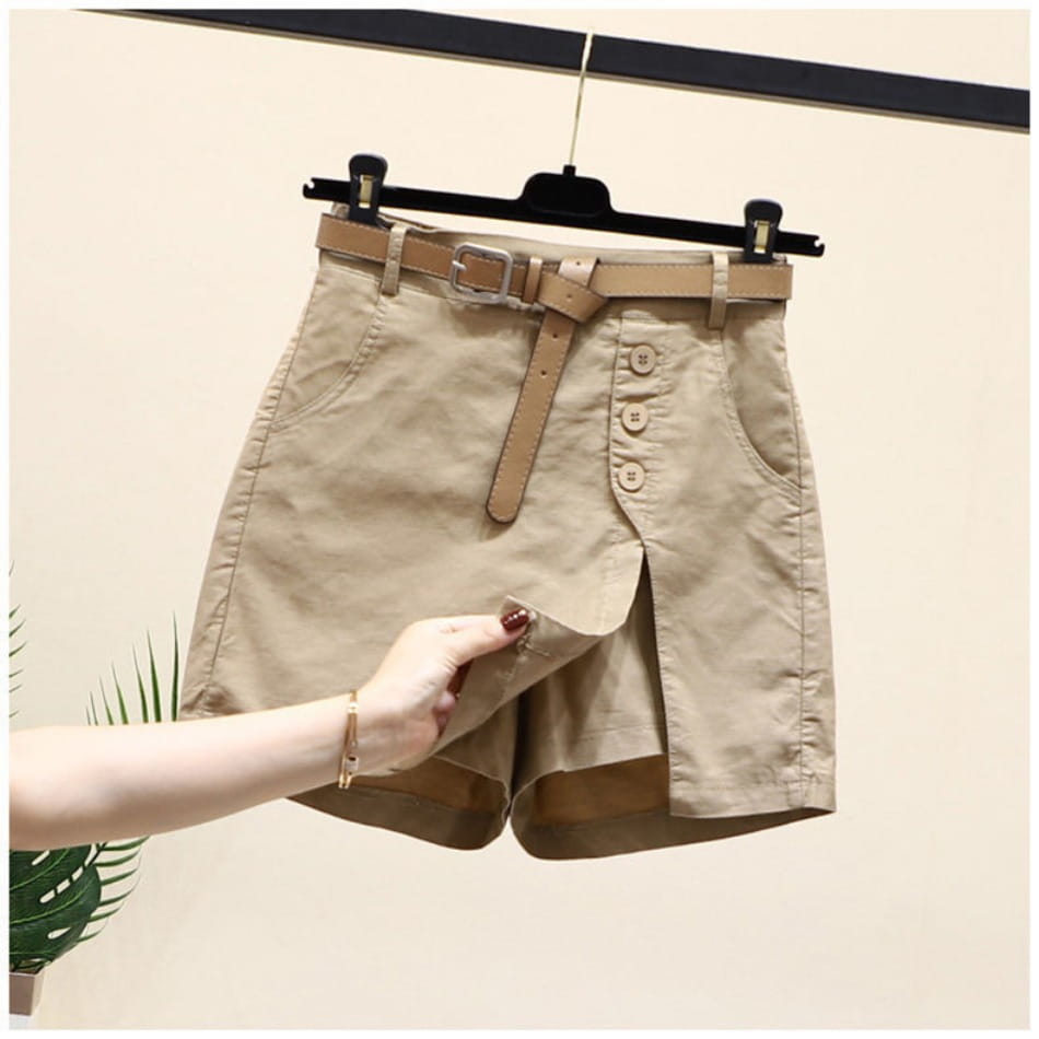 beige office lady high-waisted wide leg shorts with a matching belt and three front buttons for a polished workwear look