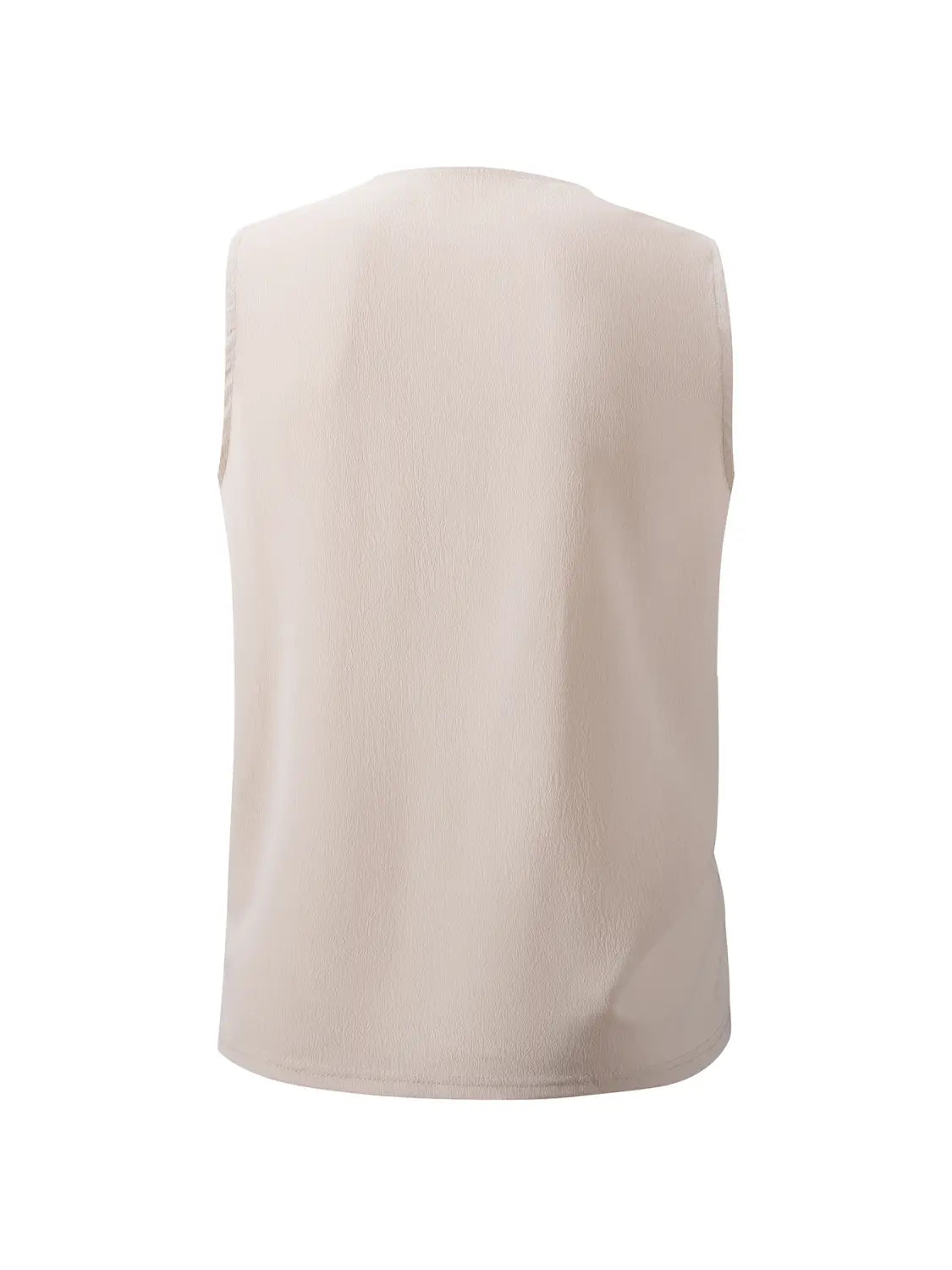 Beige ärmellose Strickweste mit weicher Rippstruktur und rundem Halsausschnitt in einem Herren-Schnürstrick-Ärmellos-Top, lässiges Shirt ohne Ärmel.