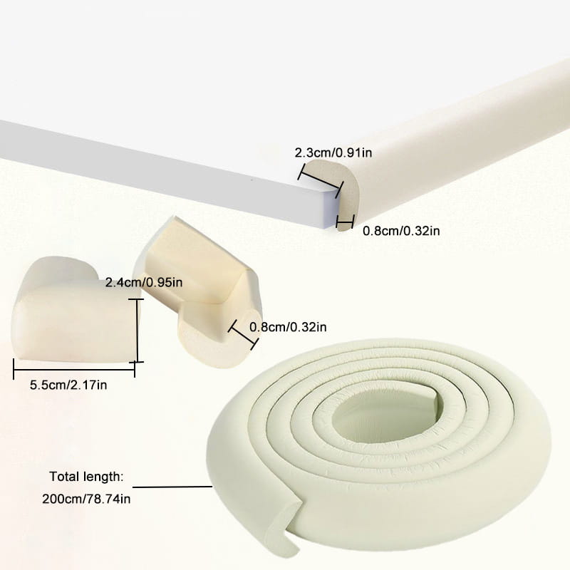 tira protectora flexible de espuma para esquinas de mesa de seguridad infantil, color blanco roto, con esquinas redondeadas y diseño enrollado en forma de rollo.