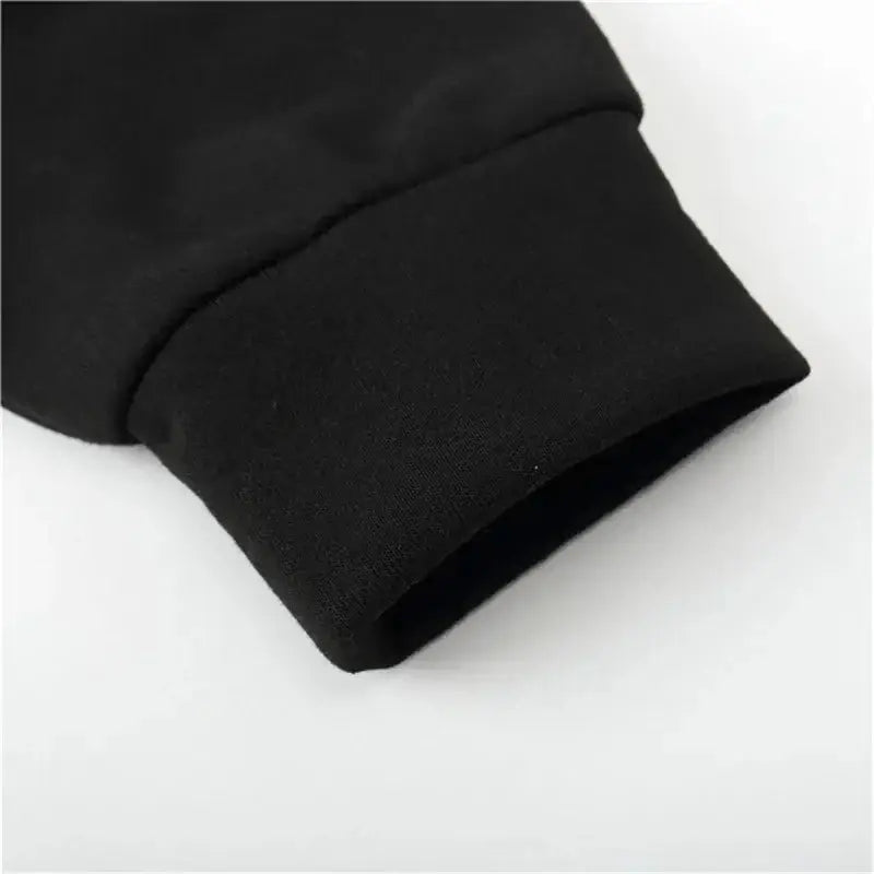 Men Everlast logo hoodie fleece casual pullover in black featuring a fleece-lined cuff with ribbed knit detailing.