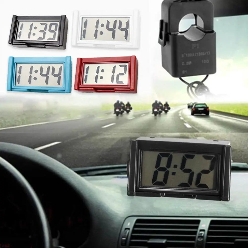 Schwarze rechteckige digitale Fahrzeuguhr mit elegantem Kunststoffgehäuse und kräftigen weißen Ziffern, die die Zeit 8 52 zur Anzeige der Fahrzeuguhrzeit im Armaturenbrett anzeigen.