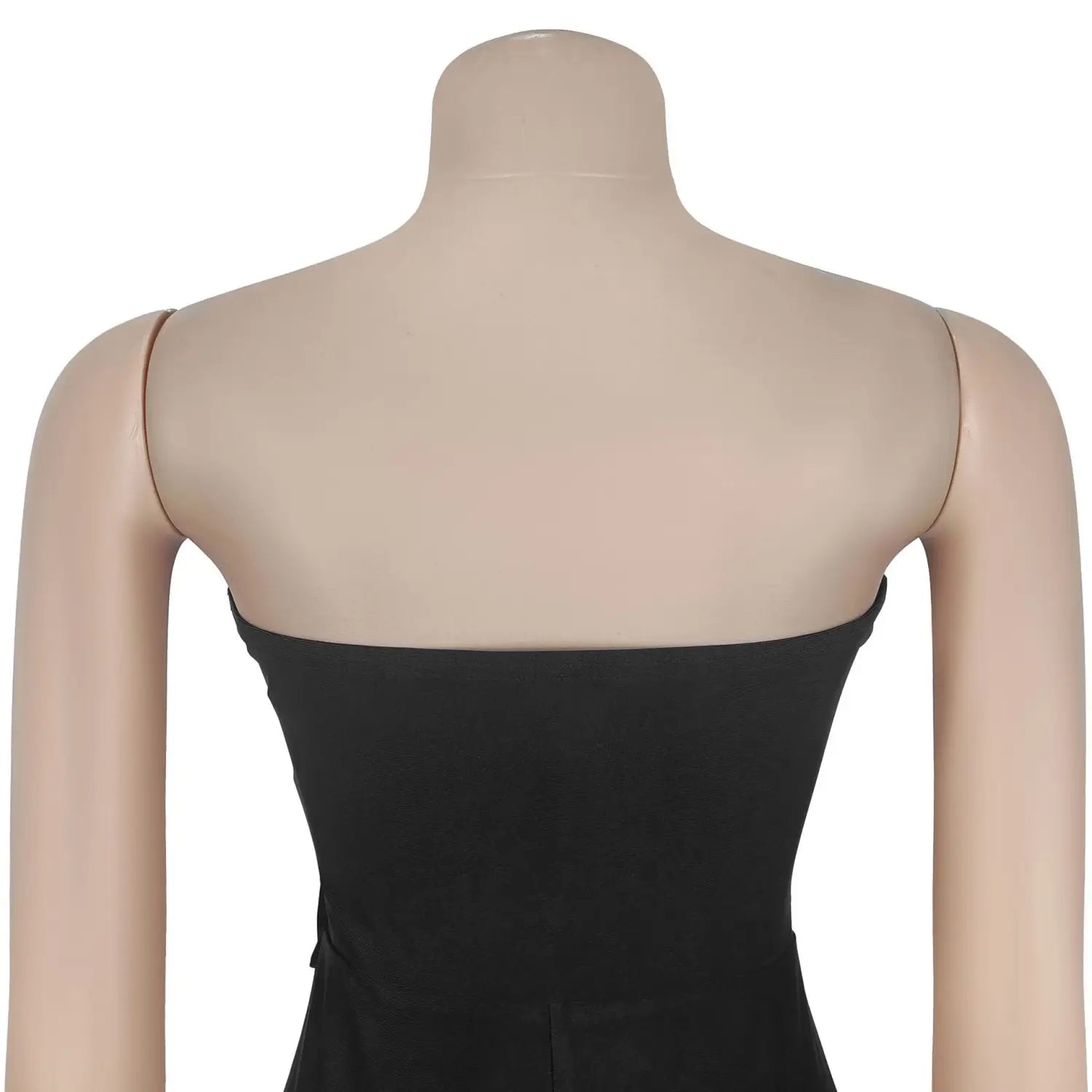 Schwarzer ärmelloser Satin-Jumpsuit mit tailliertem Oberteil, hohem Beinschlitz und weitem Bein-Design aus glattem Stoff.