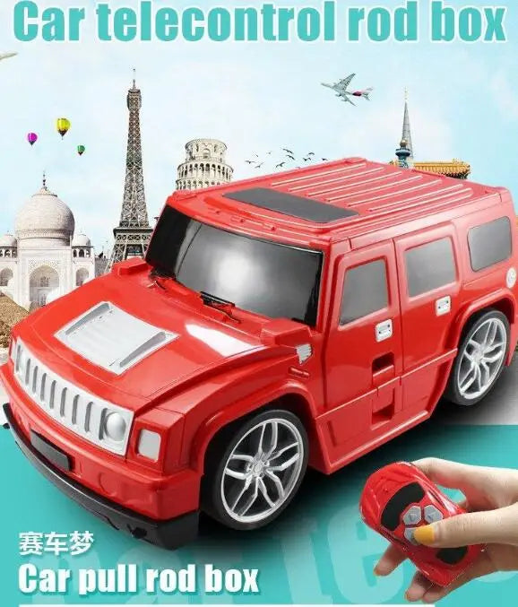Roter ferngesteuerter Hummer-Spielzeugwagen mit silbernen Felgen und schwarzen Dachpaneelen, gestaltet als Kinderfahrzeug auf einem ferngesteuerten Gepäckkoffer.