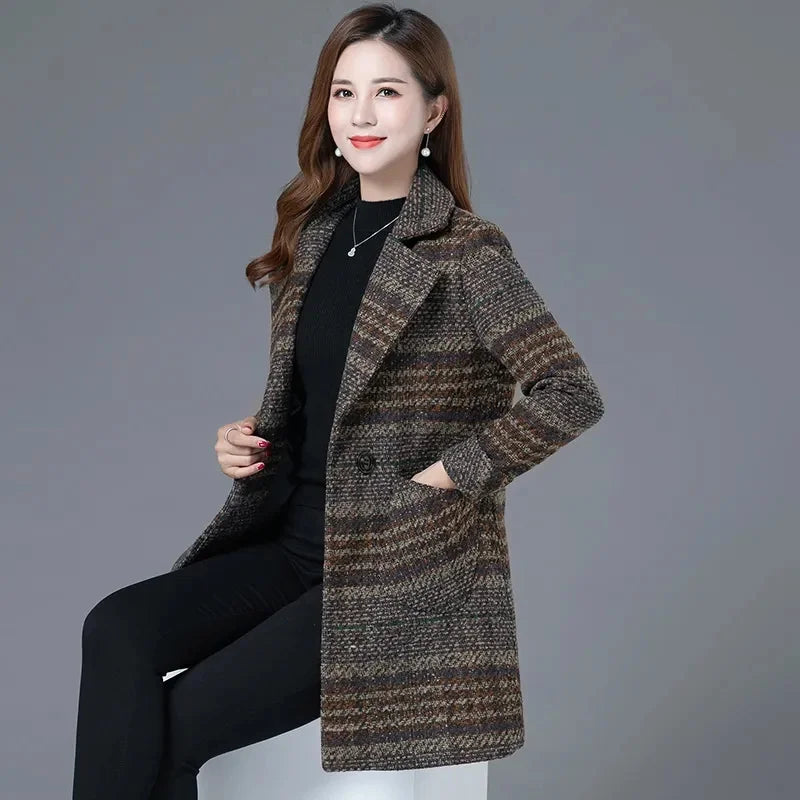 Women Woolen Coat Autumn Winter Thicke Plaid Wool Blended Jacket Large Size Mother Clothes Female Long-Sleeved Outwear