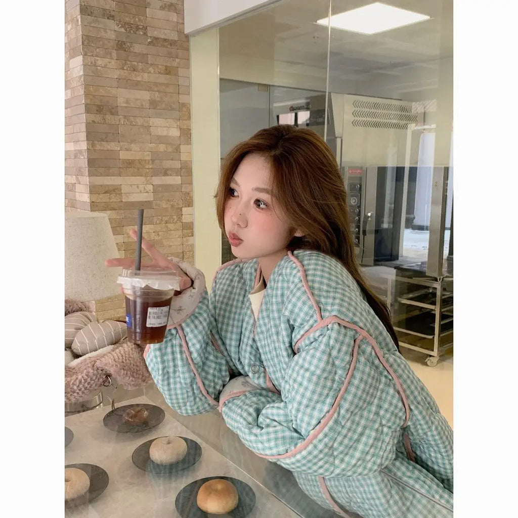 Korean Padded Thickened Cotton-padded Jacket for Women's Winter Retro Floral Cotton-padded Jacket Loose Warm Plaid on Both Sides