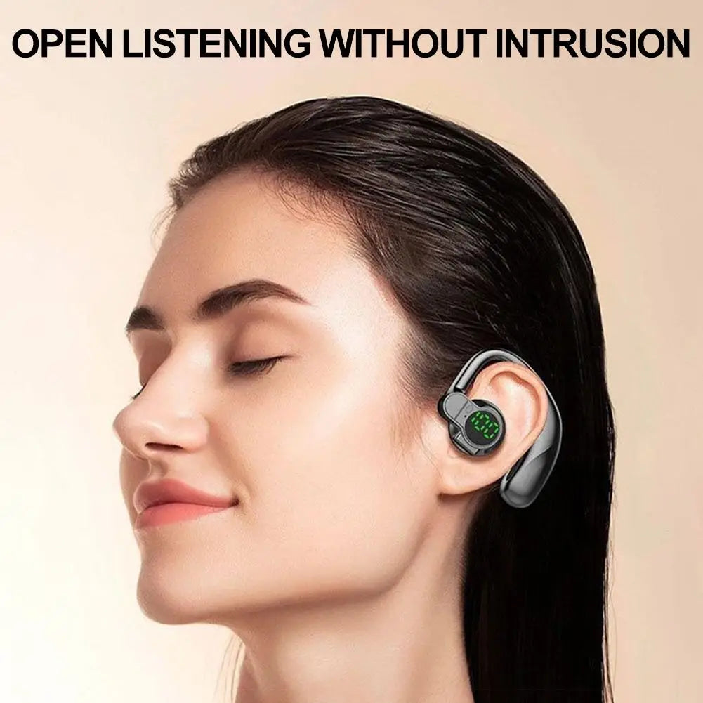 Casques sport à crochet d’oreille Bluetooth 5.4 à oreille ouverte noirs et gris, avec design ergonomique élégant et affichage numérique vert lumineux sur le panneau de commande circulaire.
