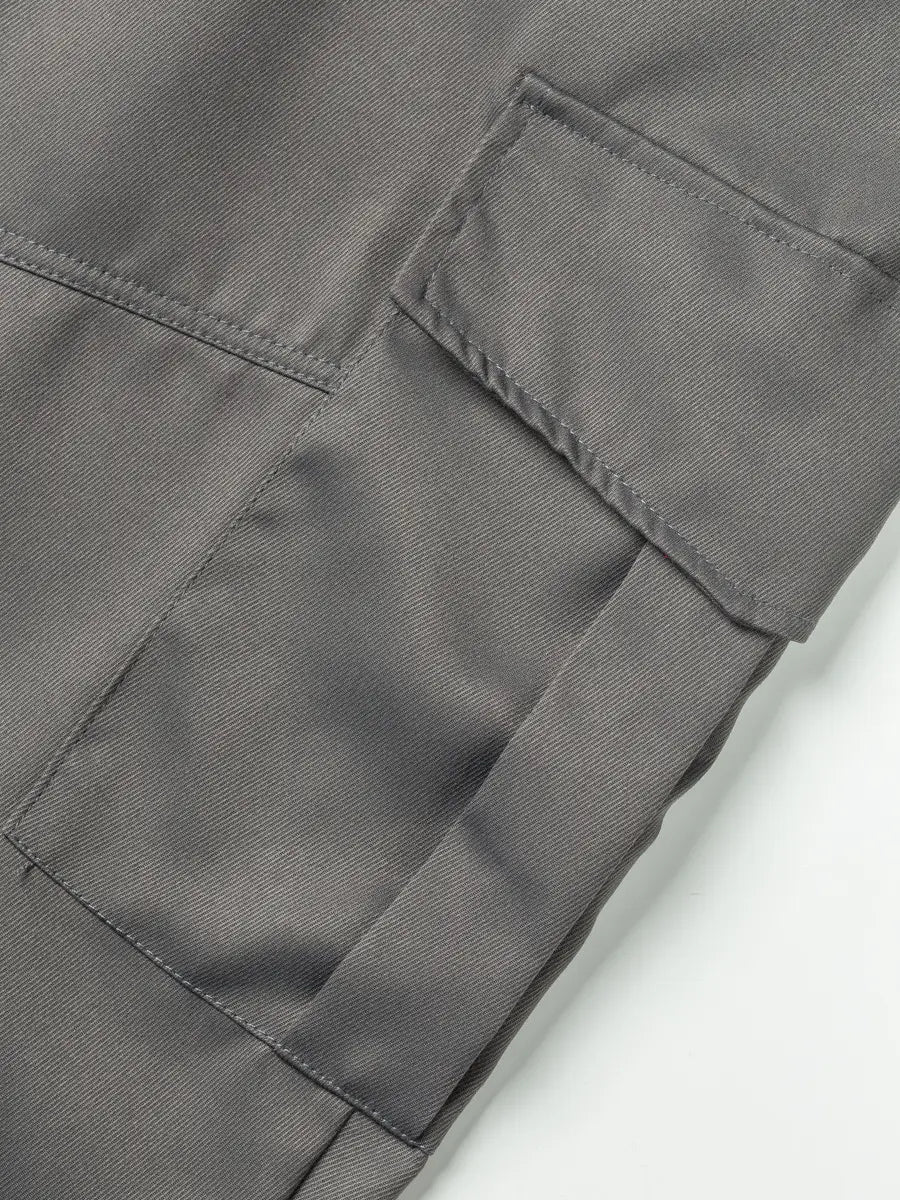 Herren Multi-Taschen-Cargohosen, lässige Jogginghosen in Grau, mit robustem Stoff und auffälligen Pattentaschen.
