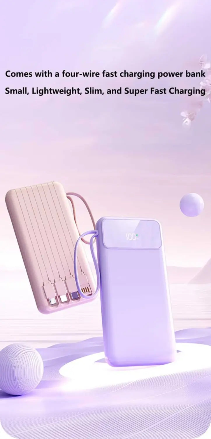 Un elegante banco de energía portátil de color lavanda, con un diseño minimalista, pequeña pantalla digital, capacidad de 50000 mAh y cables integrados de carga rápida.