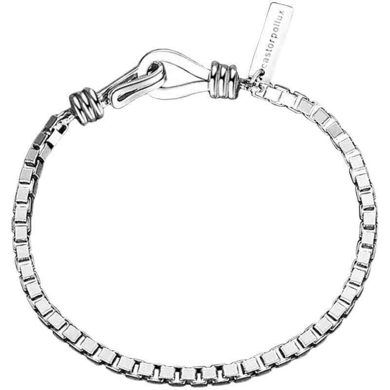 L’image présente un bracelet de charme en métal géométrique ton argent pour couples, doté d’un design de maillons rectangulaires élégant et d’une fermeture polie.