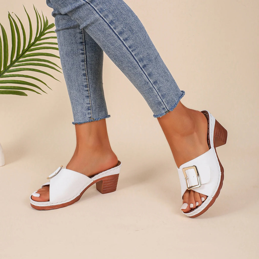 Women Sandals Summer New Fashion Soft Platform Shoes Ladies Chunky Heels Buckle Designer Slippers Outdoor High Heels Sandals