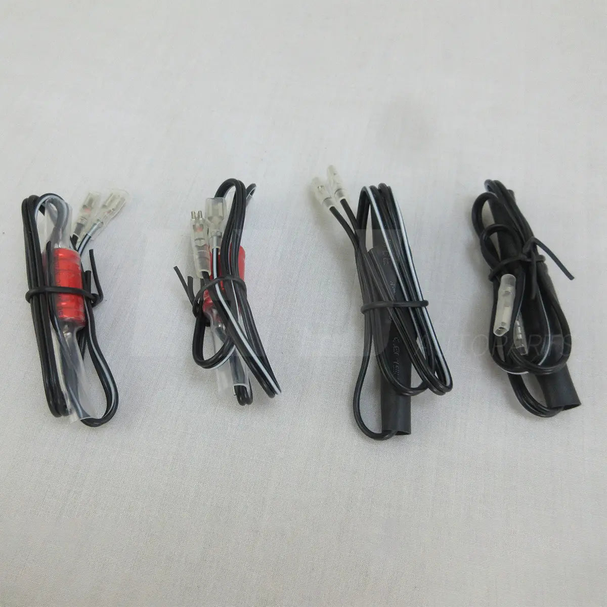 black electrical wiring with red and white connectors neatly bundled on the back side of 3.5 inch car coaxial speakers 200w qp353f