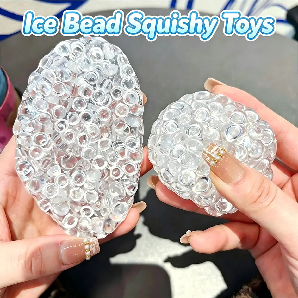 Jouet anti-stress à perles de glace en gel à presser fabriqué en silicone translucide et clair, doté d’une surface texturée avec des perles de gel intégrées pour soulager le stress sensoriel.