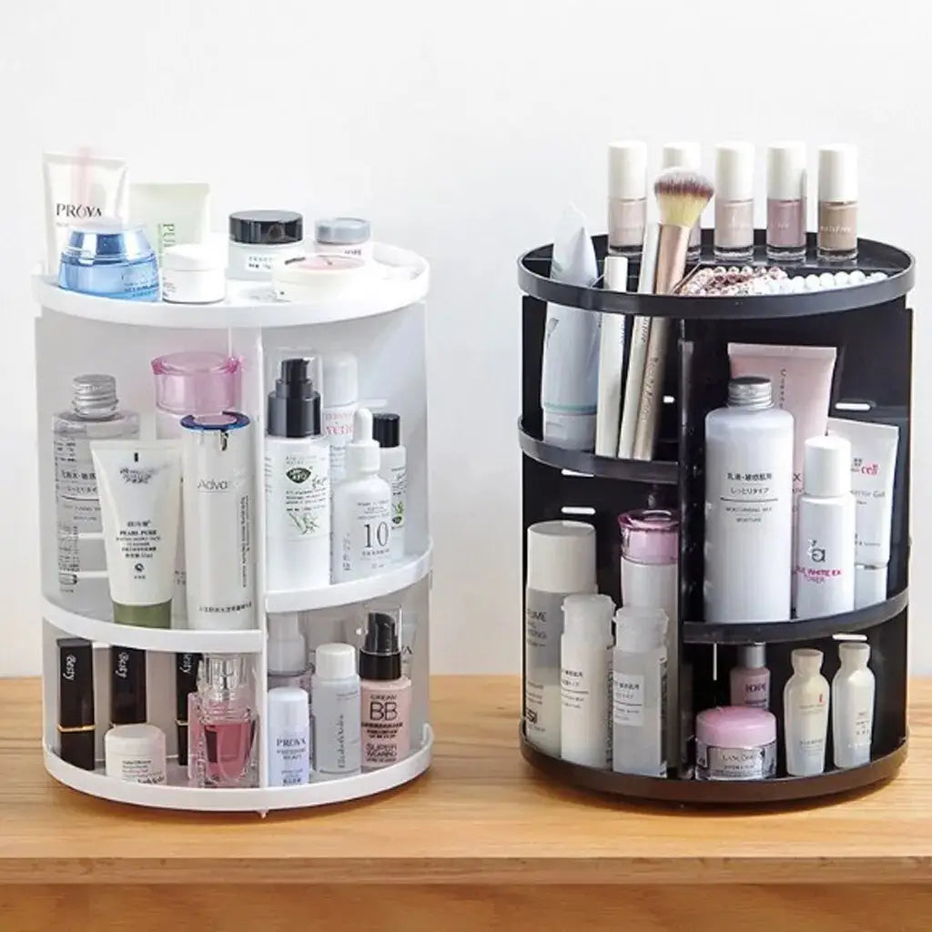 Organisateur de maquillage tournant à deux niveaux en plastique, stockage cosmétique à 360 degrés en blanc et noir, chacun comprenant une capacité permettant d’accueillir divers produits de beauté sur ses étagères.