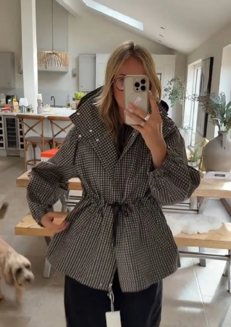 Casual Plaid Hooded Trench Jacket Women Classic Stand Collar Adjustable Drawstring Waist Loose Coats Lady Fall Fashion Outerwear