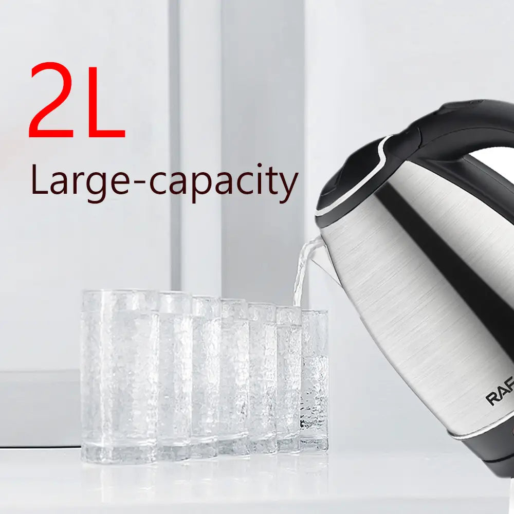 Edelstahl-Elektro-Wasserkocher mit schwarzen Akzenten und einem Design für 2 Liter Großkapazität sowie 1500 Watt Leistung für effizientes Aufkochen.