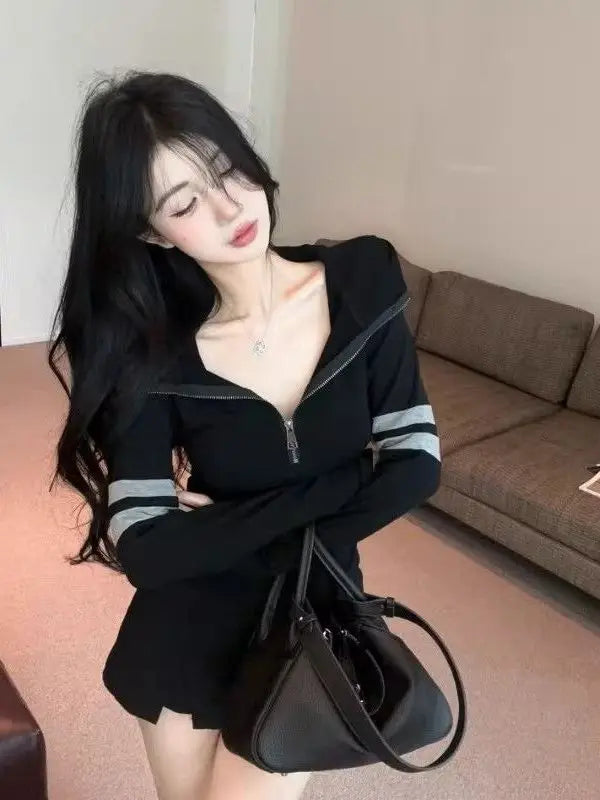 Autumn Winter Women's Sweet Spicy Retro Striped Zipper Hoodie Base Shirt Long Sleeve Inner Wear Casual Style High Waist T-Shirt