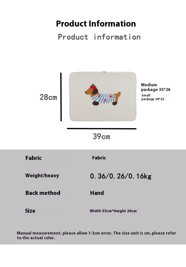 Weiße Kord-Laptophülle für MacBook Pro mit einer bestickten Dackel-Figur, die ein gestreiftes Hemd und eine rote Mütze trägt.