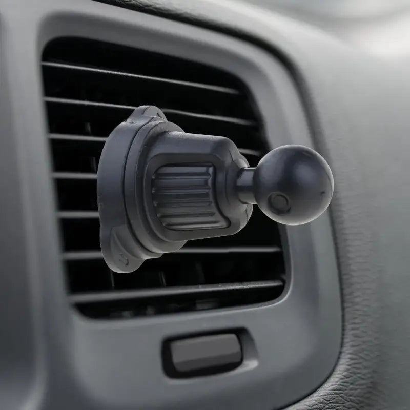 clip de fixation du support de téléphone pour grille d’aération de voiture en plastique noir, doté d’une articulation à bille réglable de 17 mm, présenté depuis le côté arrière.