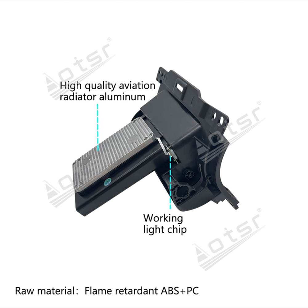 Schwarzes kabelloses Autoladegerät für Roewe New Energy 2016 bis 2019 mit einem automobilen LED-Lichtmodul mit silbernem Kühler und funktionalem Lichchips, gefertigt aus flammhemmendem ABS- und PC-Kunststoff.