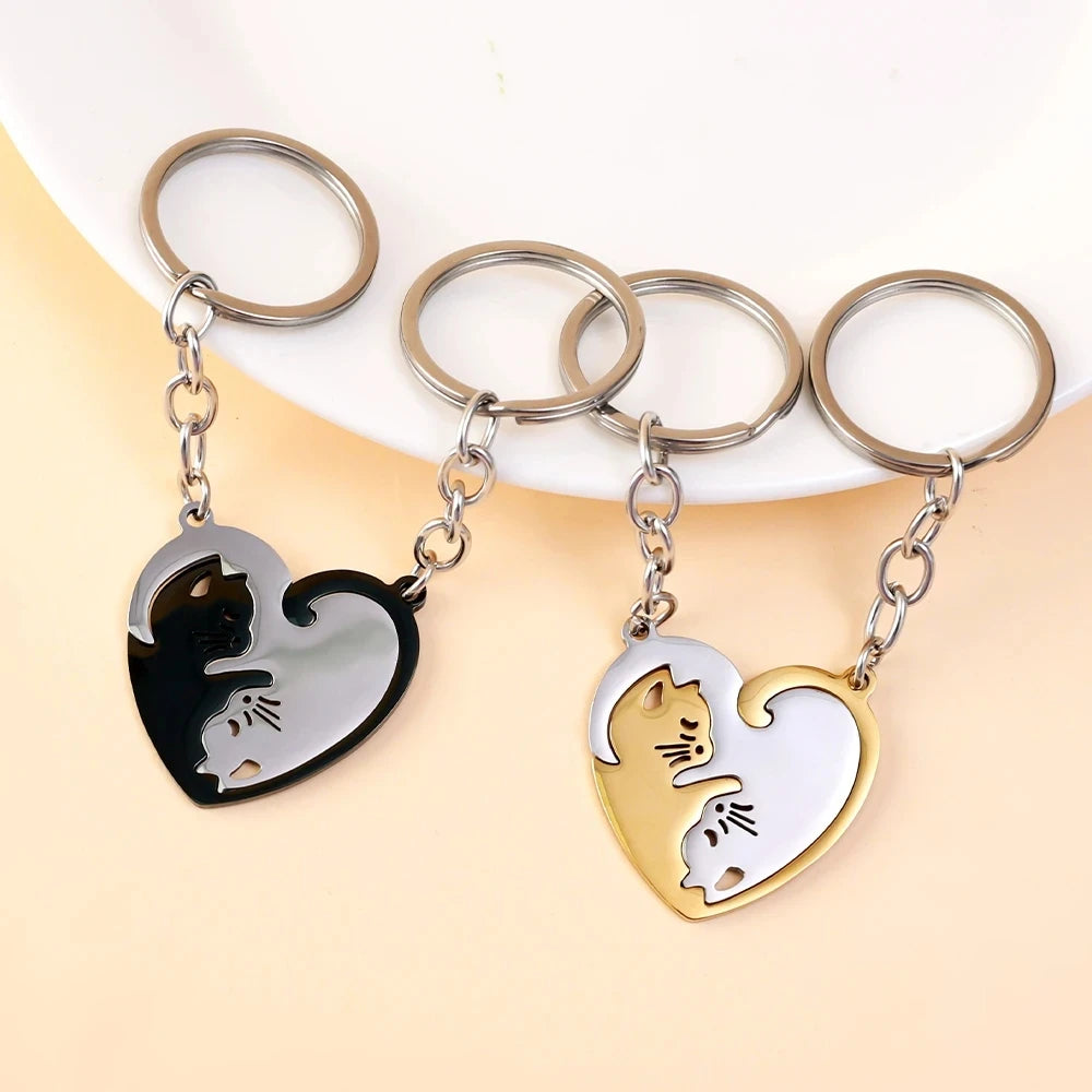 Cute Hug Cat Keychain Creative Patchwork Heart Round Keyring Couple Lovers Key Chains Bag Pendant Car Keyholder Accessories Gift