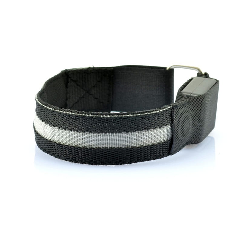 Collar para perro con correa tejida negra, franja plateada reflectante y hebilla metálica resistente, para el uso del brazalete de seguridad LED recargable por USB para correr.