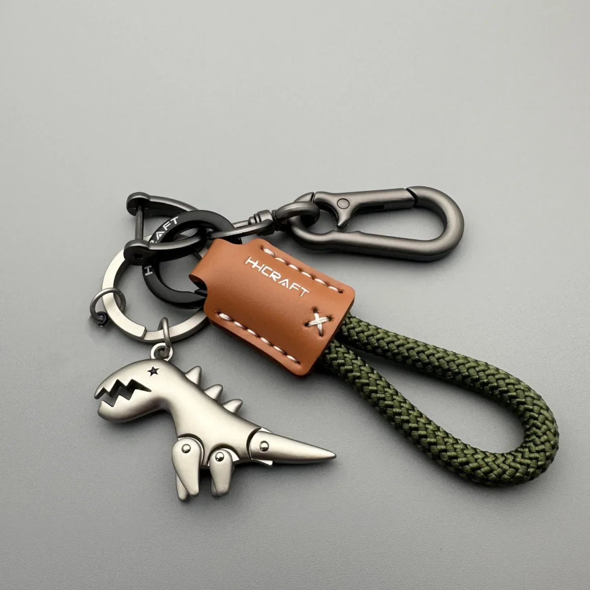 Keychain Motorcycle Car Leather Woven Rope Metal Key Fob Handbag Pendant Exquisite Decorative Accessory Stylish Small Gift