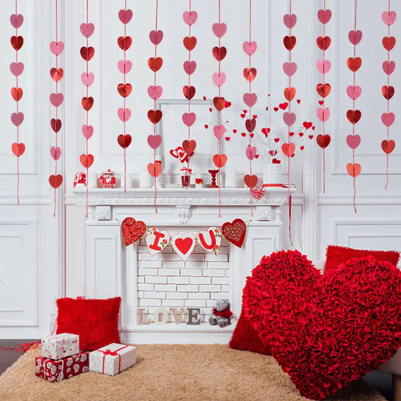 Cojín rojo esponjoso con forma de corazón de San Valentín, fabricado con tejido suave, incluido en la colección de guirnaldas para la fiesta de San Valentín