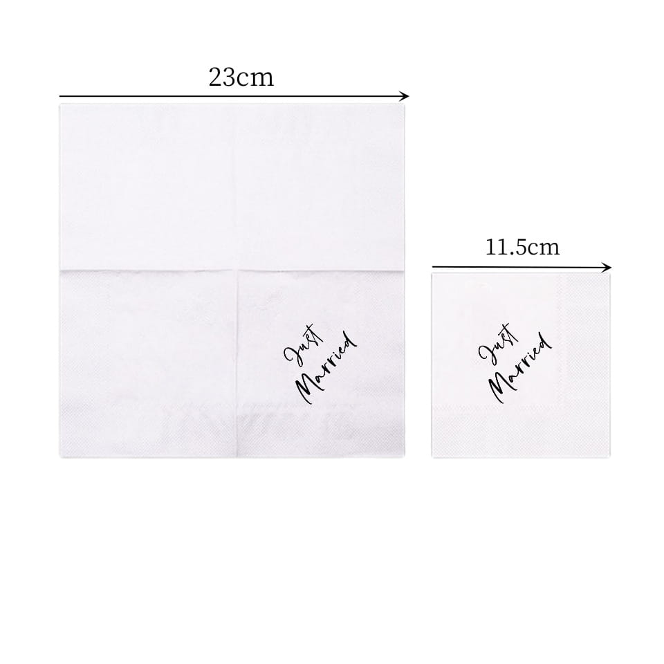 servilletas de papel blancas con «Just Married» impreso en negro con estilo de caligrafía en cursiva, mostradas en dos tamaños de 23 cm y 11,5 cm, de la novia para servilletas para la novia, papel para boda metalizado en oro, paquete de 50