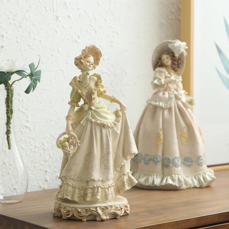 European Style Character Ornaments Creative Home Decor Desktop Living Room Wine Cabinet Bedroom Decoration Modern and Simple