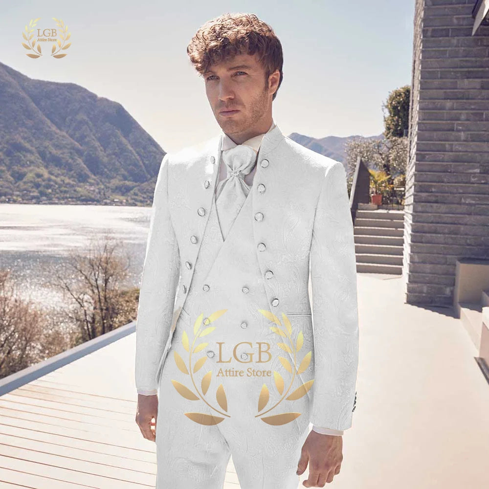 Luxury Men’s European 3-Piece Suit Champagne Embossed Fabric Noble Double-Breasted Tuxedo for Formal Occasions