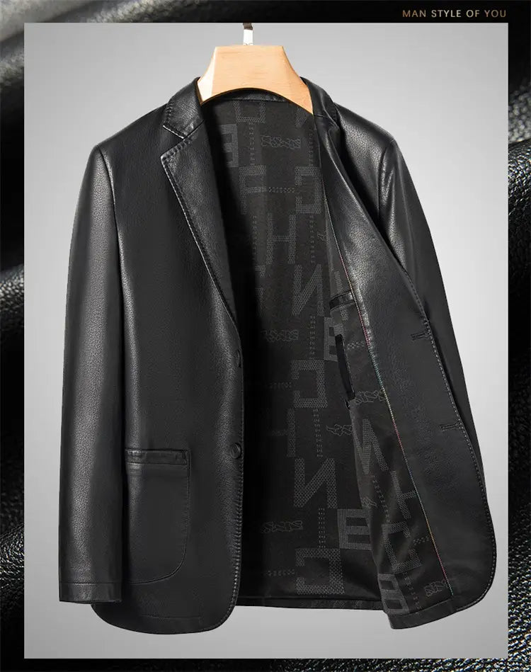 Veste d’hiver en simili cuir pour homme, coupe ajustée, blazer noir, avec un motif géométrique discret sur la doublure intérieure.