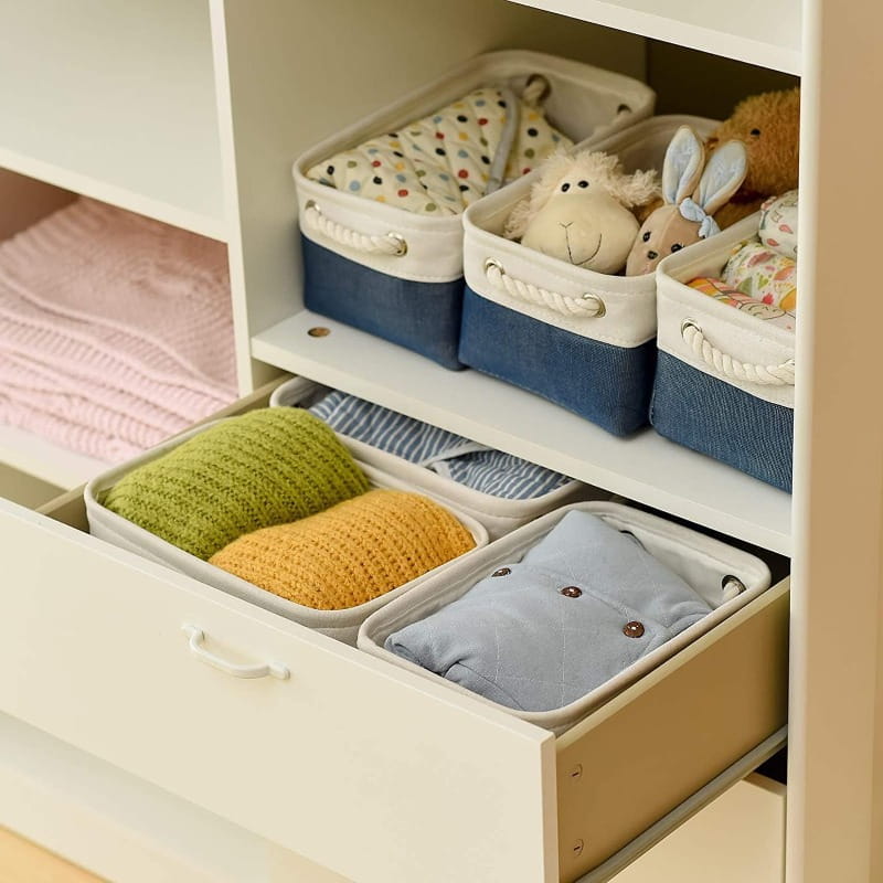 paniers de rangement en tissu pliables bleu et blanc avec poignées en corde, conçus pour une organisation polyvalente et un transport aisé.