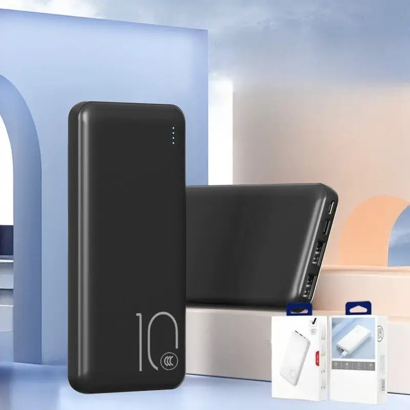 Banco de energía negro rectangular con acabado mate y logotipo plateado 10, que ofrece gran capacidad y conectividad mediante micro USB.