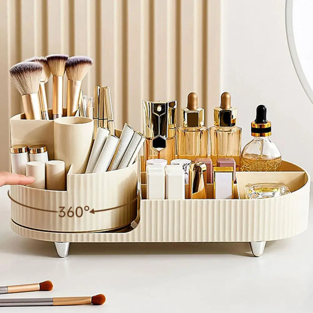 Organisateur de rangement pour bureau beige à rotation à 360 degrés, avec texture côtelée et pieds argentés, idéal pour les pinceaux à maquillage, les produits de soin.