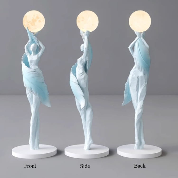 Figurine de danseuse en résine 12x12x40 cm, pour la décoration intérieure moderne : elle met en valeur trois élégantes figurines en résine rétroéclairées, vêtues de bleu et de blanc, tenant des lampes sphériques lumineuses au-dessus de leurs têtes, créant des effets d'exposition spectaculaires.