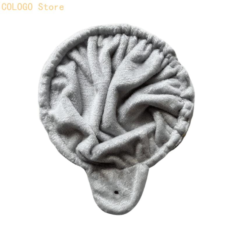 hamaca circular de felpa suave gris para reemplazo de árbol para gatos, con tejido texturizado y un lazo colgante incorporado, diseñada como una zona de descanso cómoda para descanso desgastado.