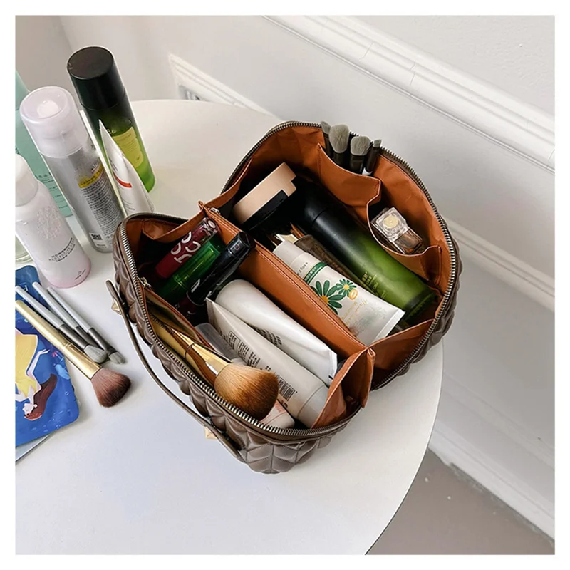 Leather Travel Makeup Bag Large Capacity Toiletry Bag Organizer For Women With Waterproof Interior Pocket, Easy To Use White-AT6