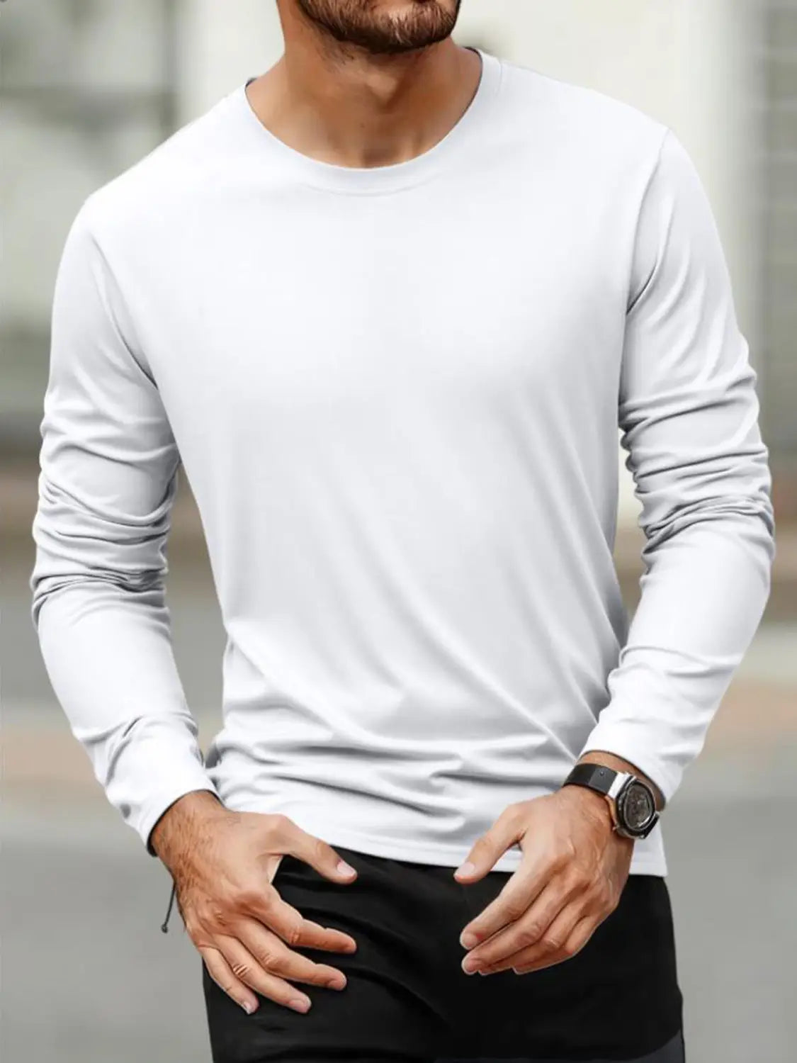 T-shirt à manches longues col rond à évacuation de l’humidité pour hommes, blanc, élégant, en tissu lisse, ajusté.
